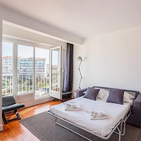 Ixelle - Welkeys Appartement