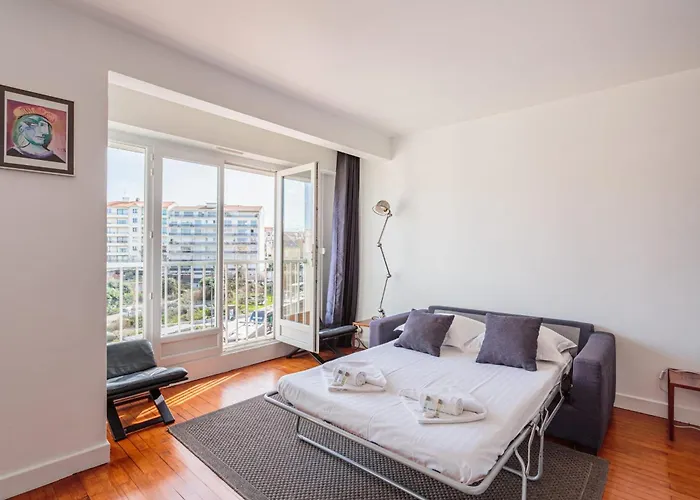 Ixelle - Welkeys Apartment